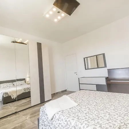 156 - Quadrilocale A Climatizzata Con Inclusa Willa